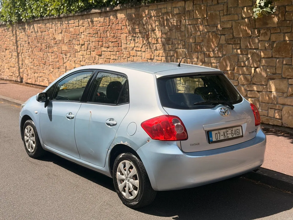 Toyota Auris 1.4L NCT 4/27 TAX 9/26 + 99.000 miles - Image 3