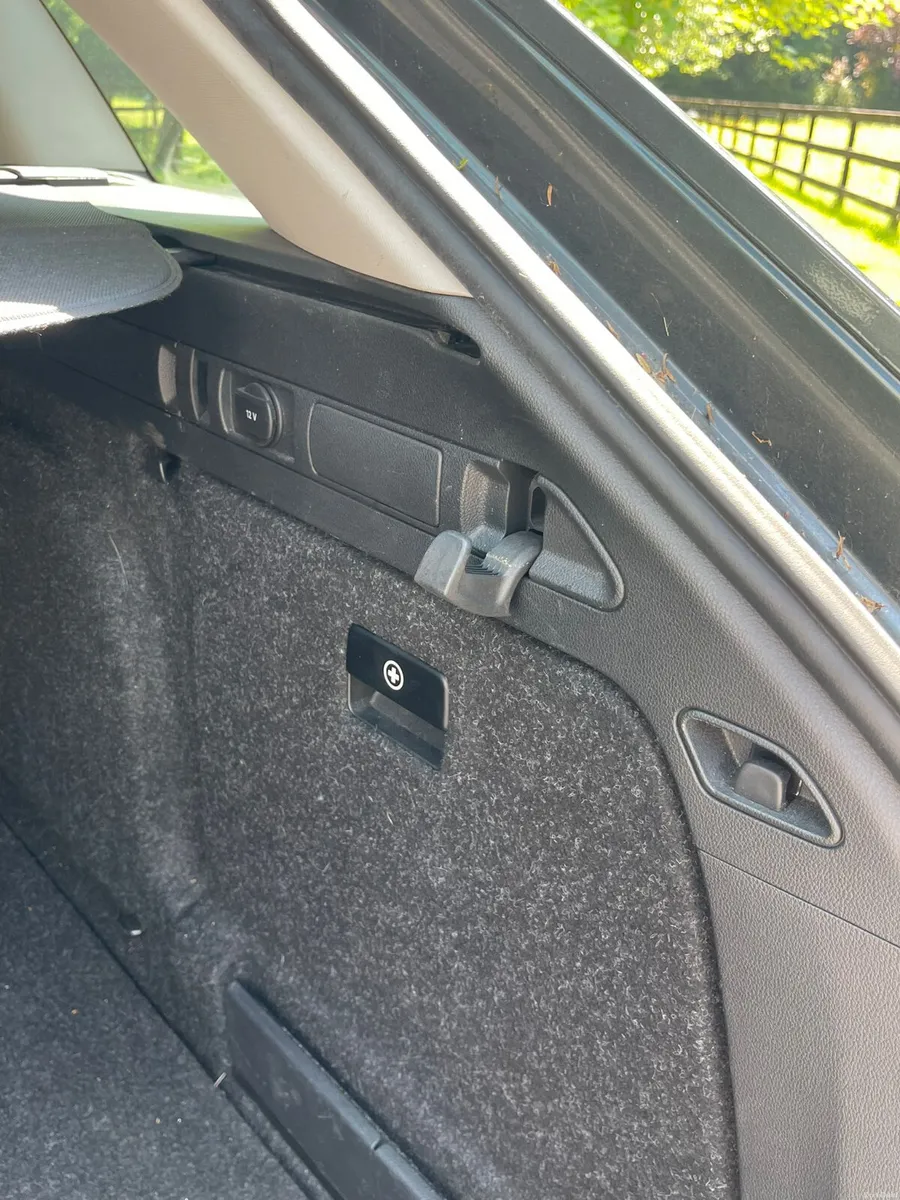 Skoda Superb 2.0 TDI Automatic DSG 2018 ESTATE - Image 6