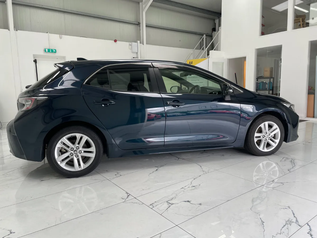 2019 Toyota Corolla 1.8 VVTi Hybrid Auto - Image 2