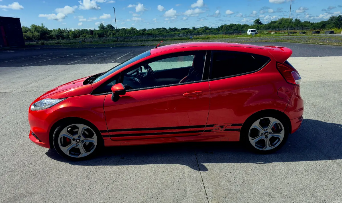 2013 Ford Fiesta ST-2 1.6 turbo petrol 182hp - Image 3