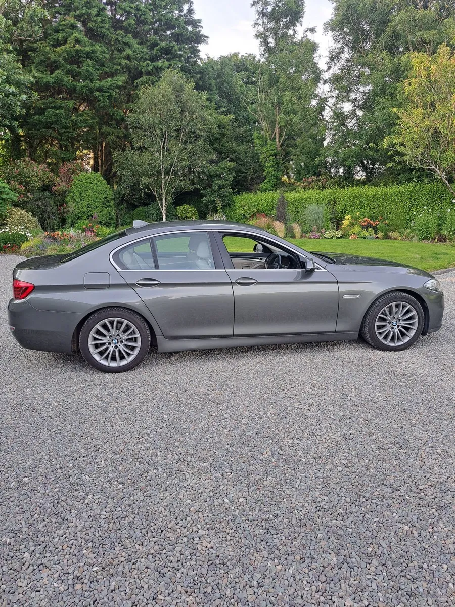 BMW 5-Series 2014 - Image 1