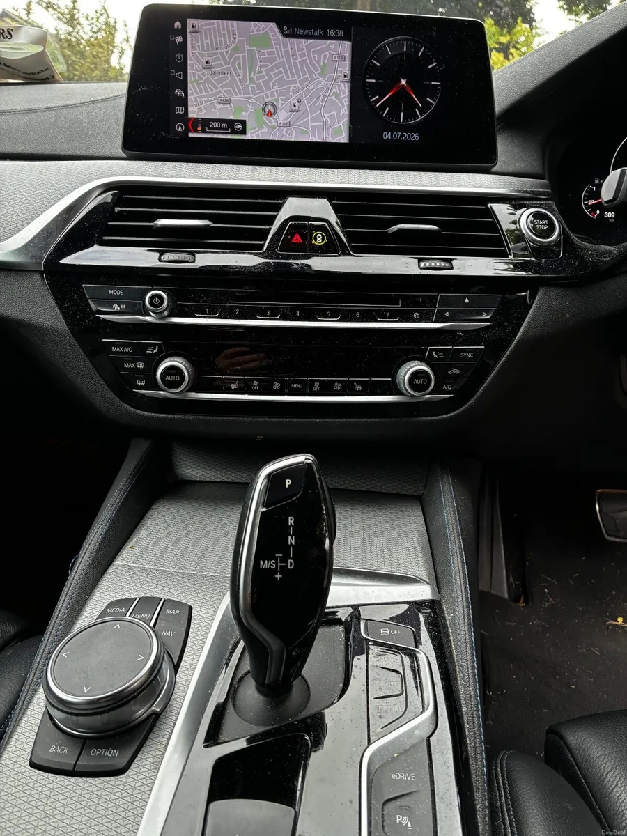 BMW 5-Series 2018 530E G30 M Sport |78000km - Image 2