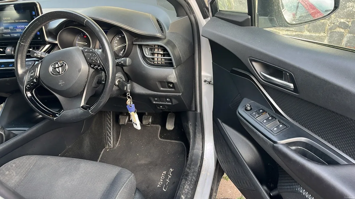 Toyota Chr - Image 6