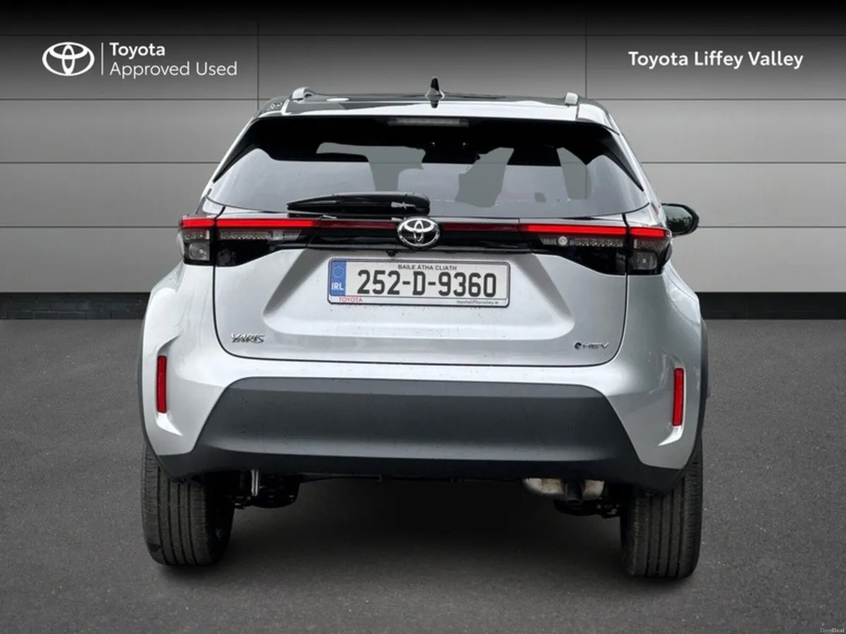 Toyota Yaris Cross YARIS CROSS LUNA SPORT BI - Image 4