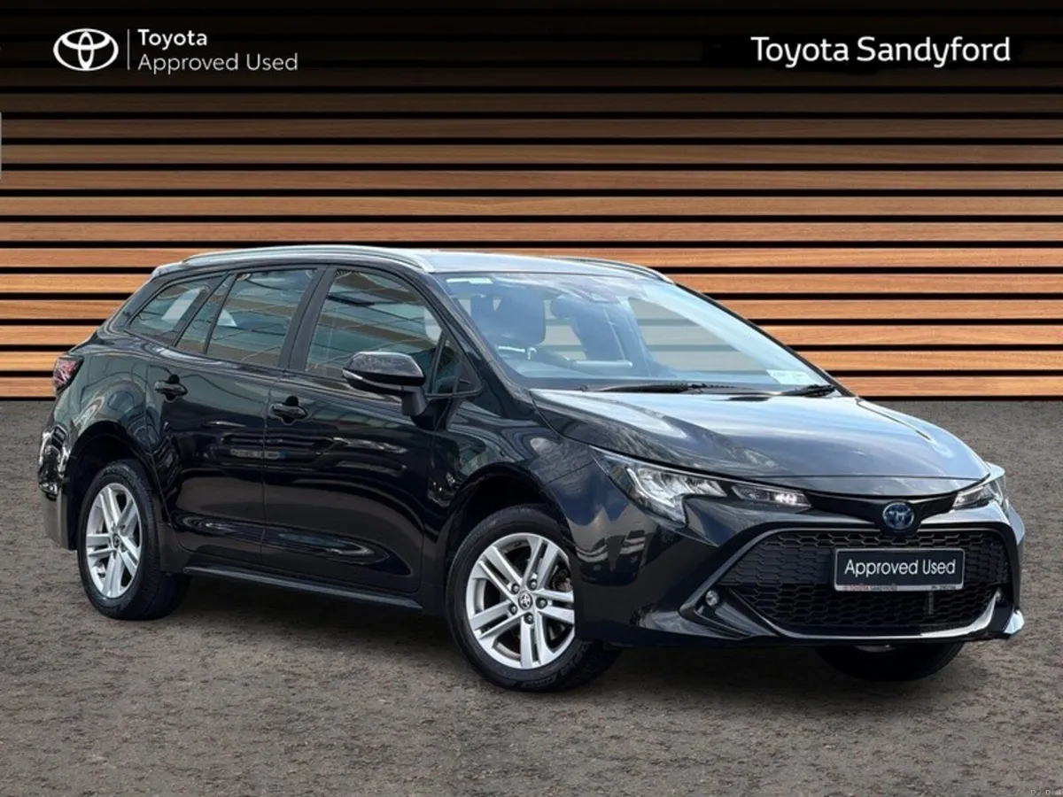Toyota Corolla ESTATE TOURING SPORTS HYBRID - Image 1