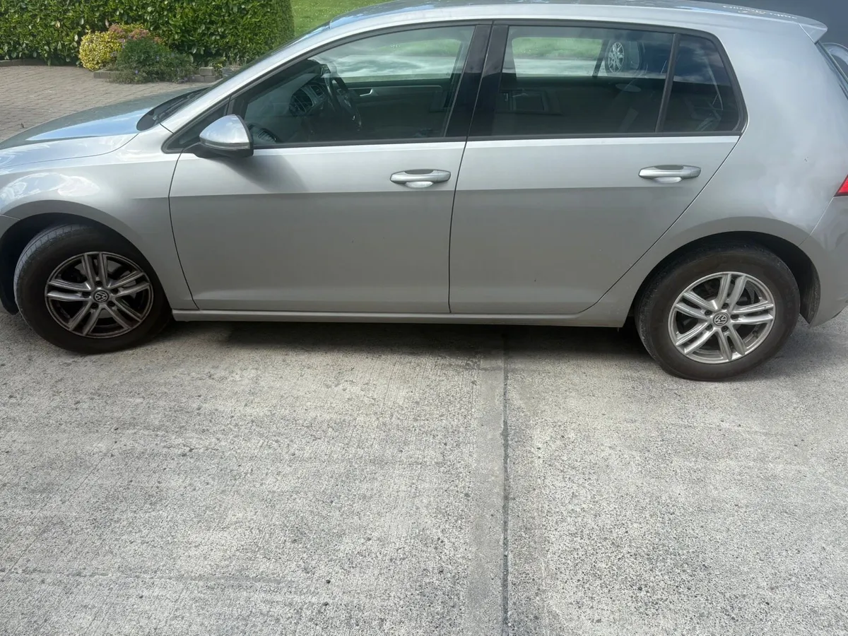 152 Volkswagen Golf 1.6L Diesel - Image 2