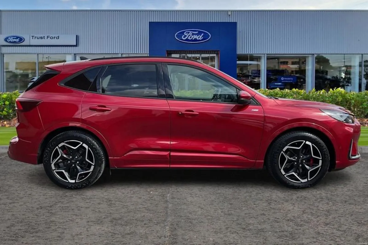 Ford Kuga ST-Line X - Image 3