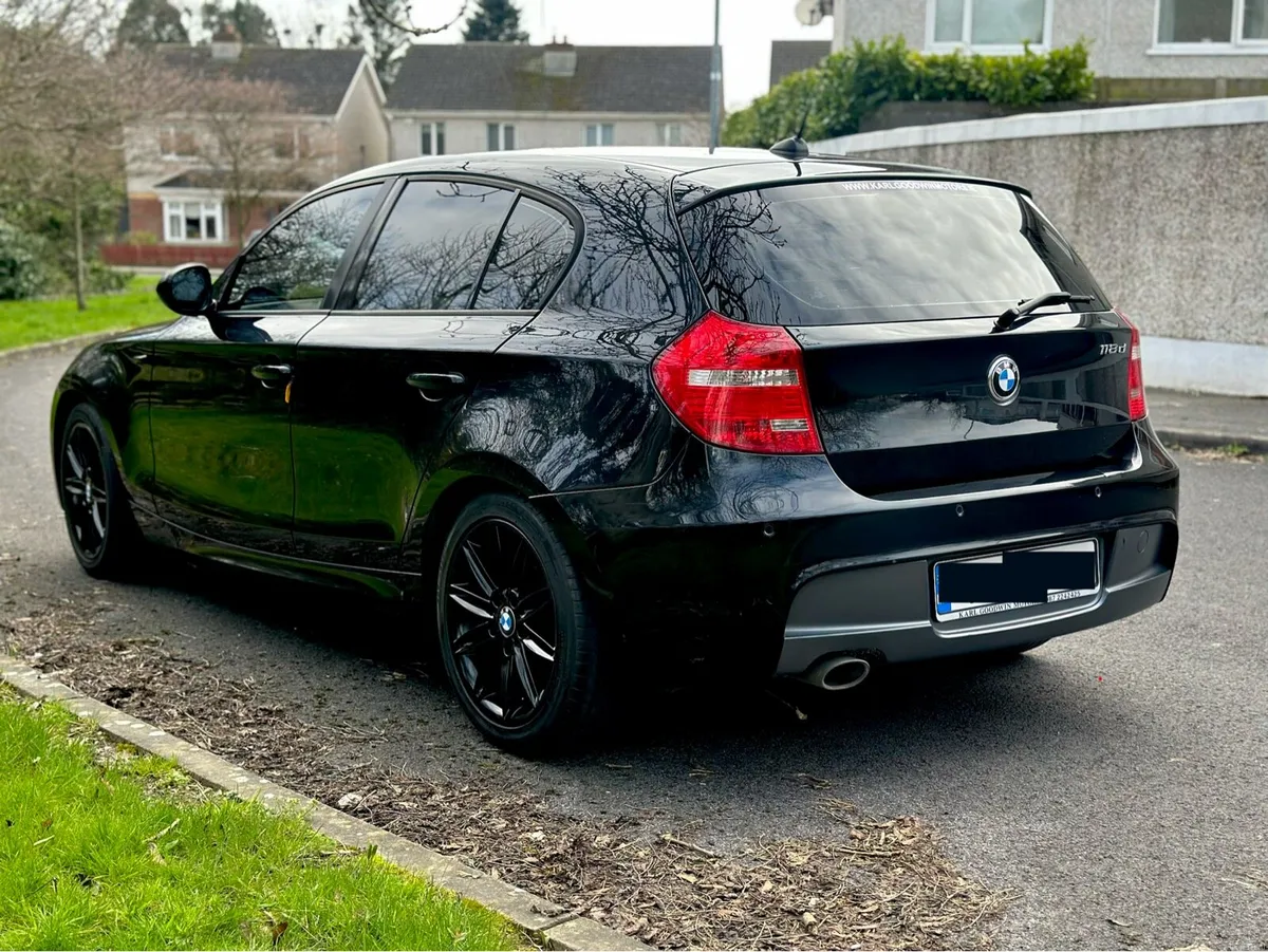 BMW 1 Series M Sport AUTO 118d - Image 3
