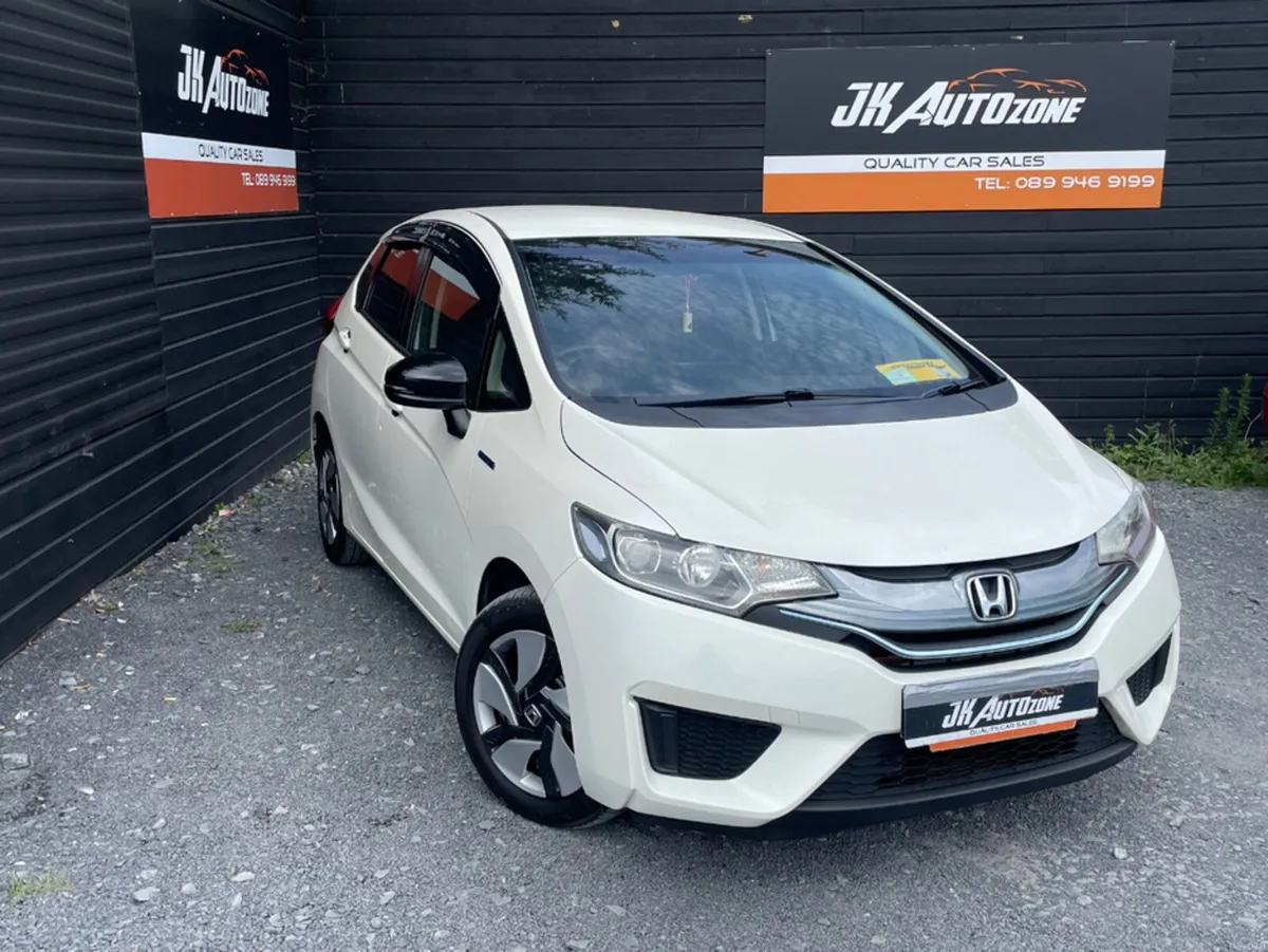 Honda Fit 1.5 HYBRID 5DR AUTO - Image 1