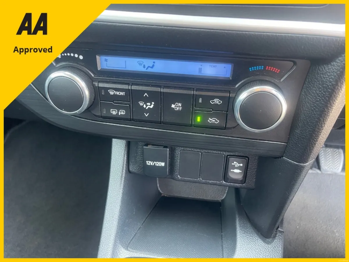 Toyota Auris 1.4 D-4D TERRA FREE DELIVERY - Image 4