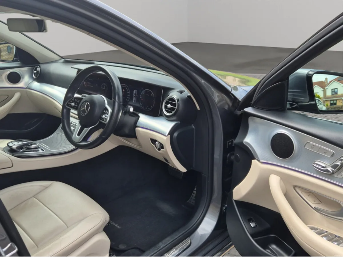 Mercedes-Benz E-Class E220 D SE **** GREY METALIC - Image 4
