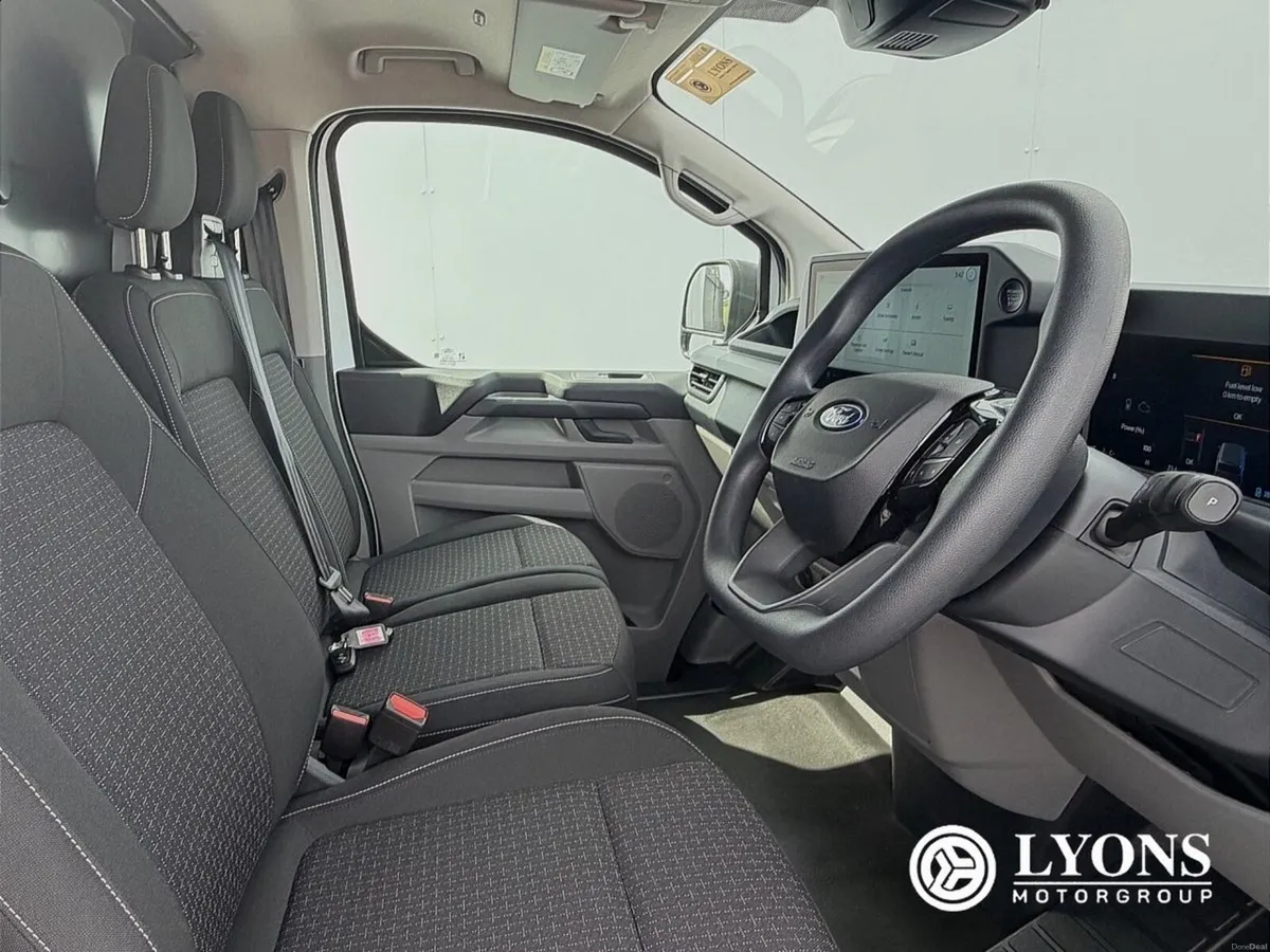 Ford Transit Custom 320L1 2.5PHEV AUTO 225PS - Image 3