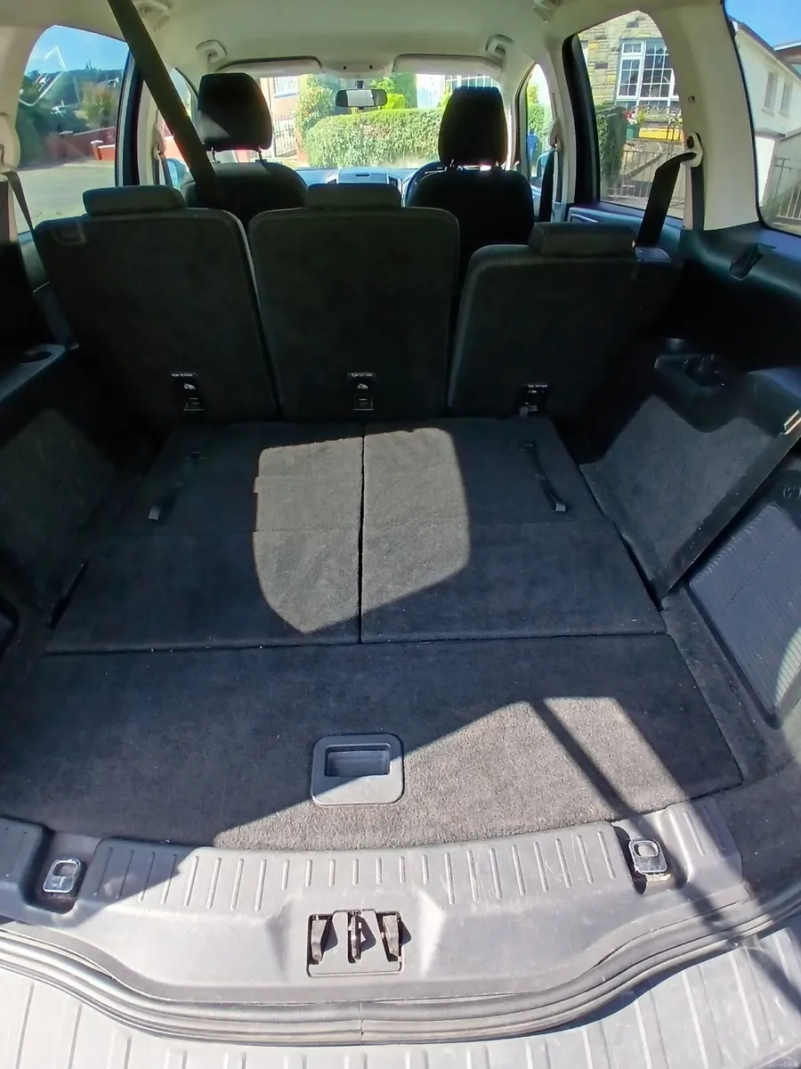 Ford Galaxy 2016 Automatic - Image 2