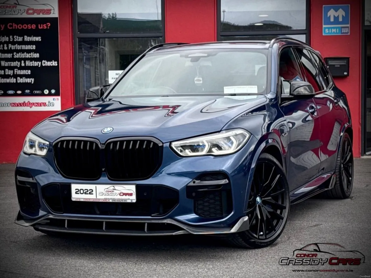 BMW X5 XDRIVE45E M SPORT // M-PERFORMANCE PACK // - Image 1