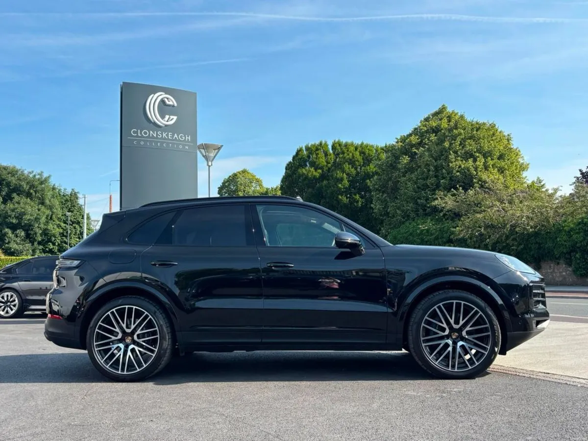 Porsche Cayenne V6 E-HYBRID - Image 2