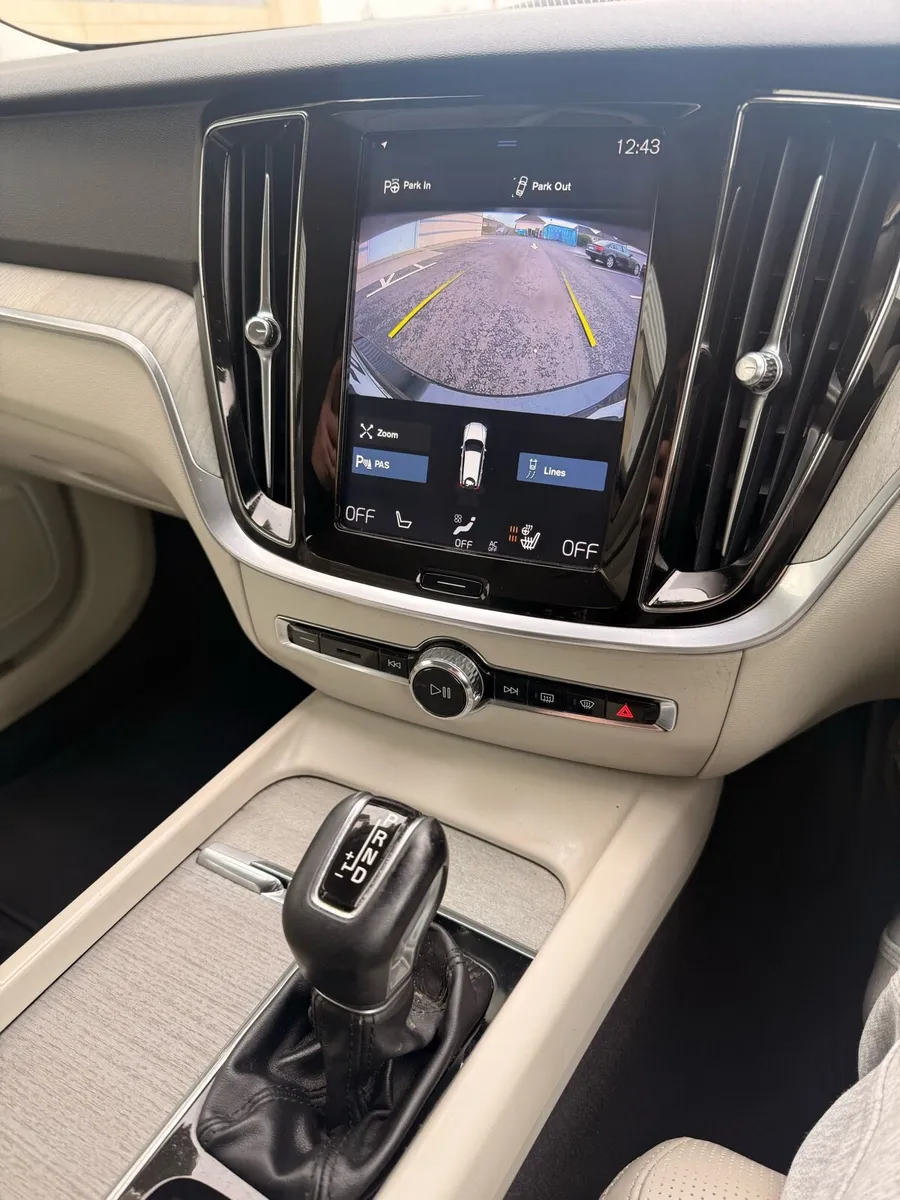 2019 Volvo V60 Automatic Inscription NCT 2027 - Image 2