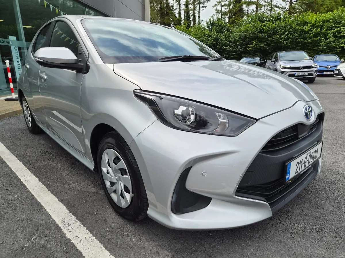 Toyota Yaris 2021 1.5L Petrol Hybrid Auto - Image 2