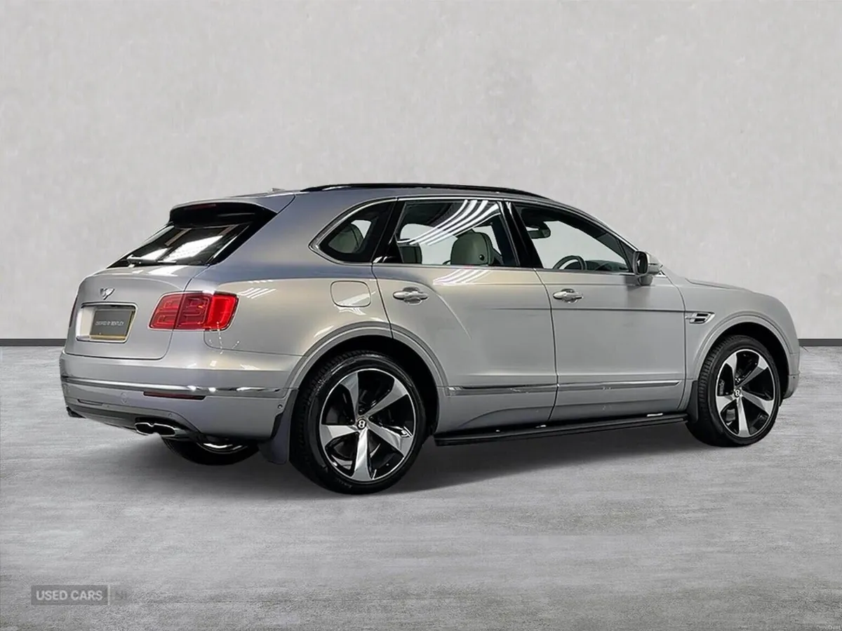 Bentley Bentayga 4.0 V8 Mulliner Driving Spec 5Dr - Image 4
