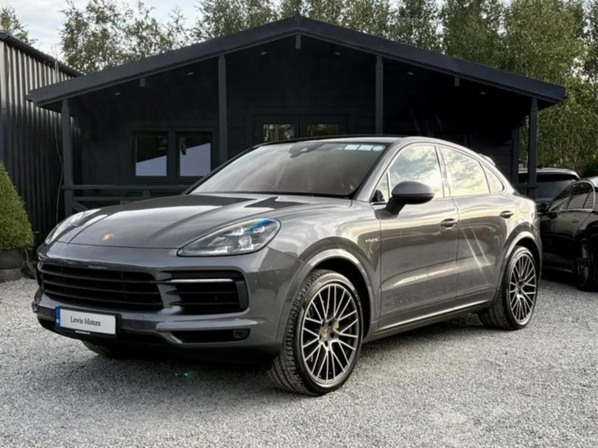 Porsche Cayenne COUPE V6 E-HYBRID 462BHP, SPORT CH - Image 3