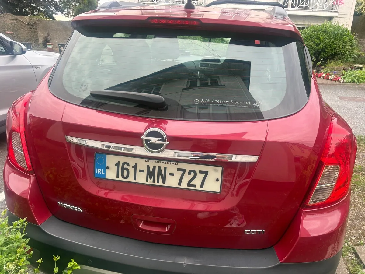 Car - Image 2