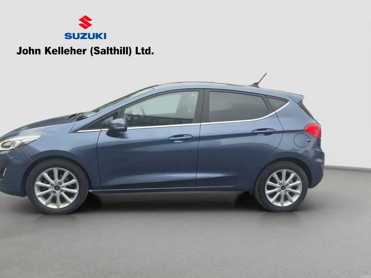 2020 Ford Fiesta  Titanium - Image 5