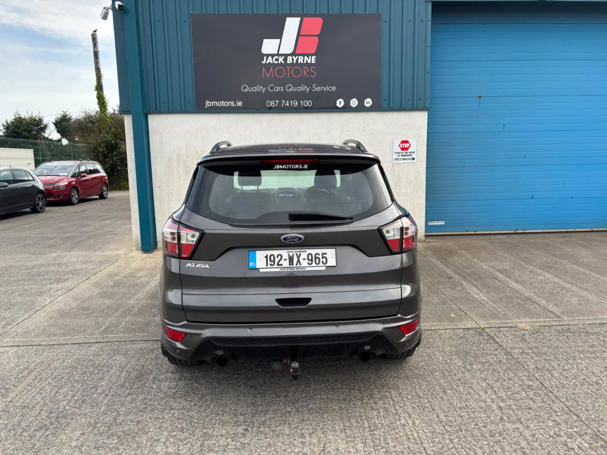 Ford Kuga ST-LINE - Image 6