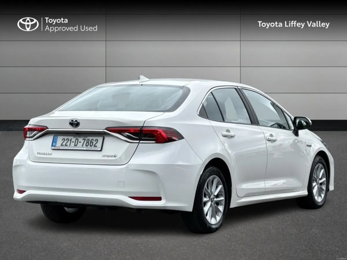 Toyota Corolla COROLLA HYBRID LUNA SALOON - Image 2