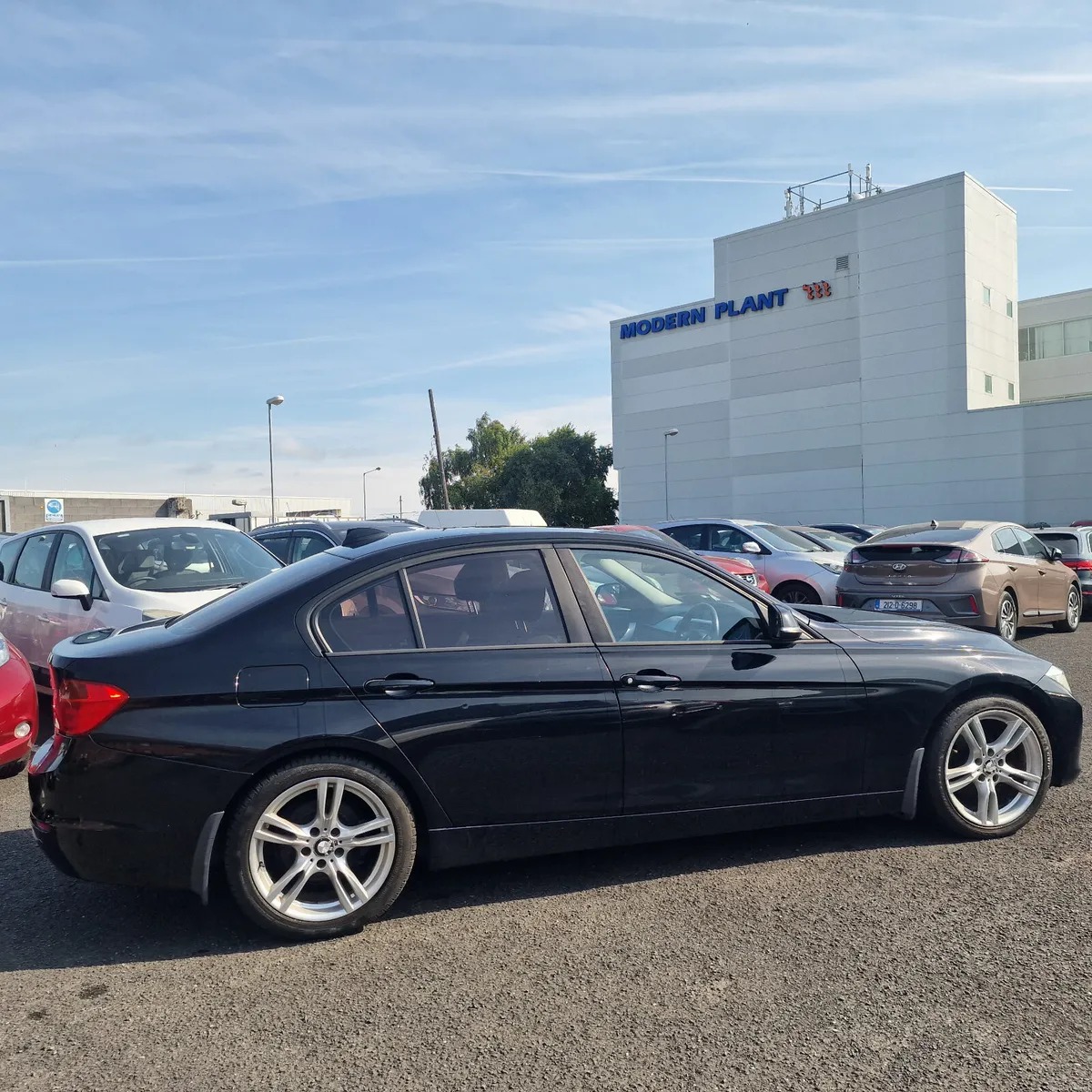 BMW 3-Series 2013 Automatic - Image 2
