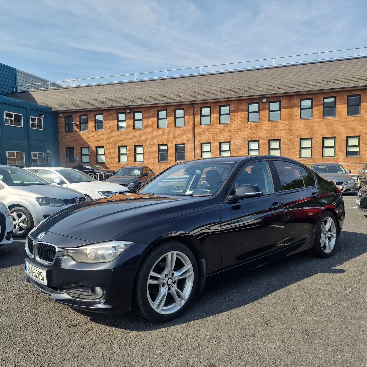 BMW 3-Series 2013 Automatic - Image 6