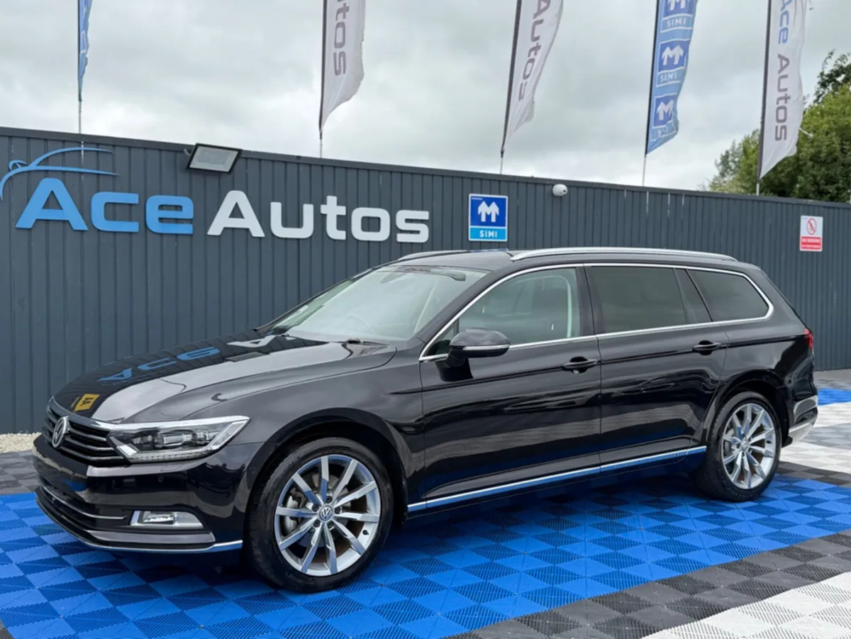 Volkswagen Passat ** DEPOSIT TAKEN ** HIGHLINE PRE - Image 3
