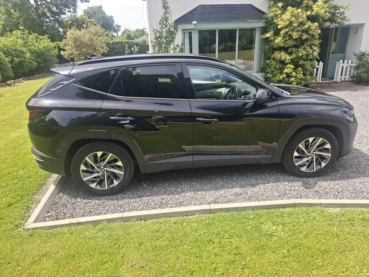 212 Hyundai Tuscon Black 1.6 Diesel - Image 2
