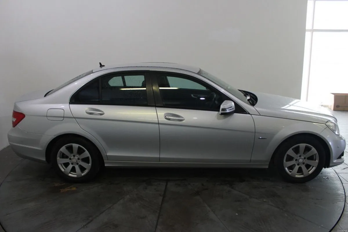 Mercedes-Benz C-Class C 200 CDI BlueEfficiency Cla - Image 3