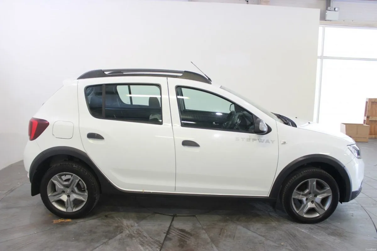 Dacia Sandero Stepway 1.5 dCi 90 STEPWAY ALTERNATI - Image 3