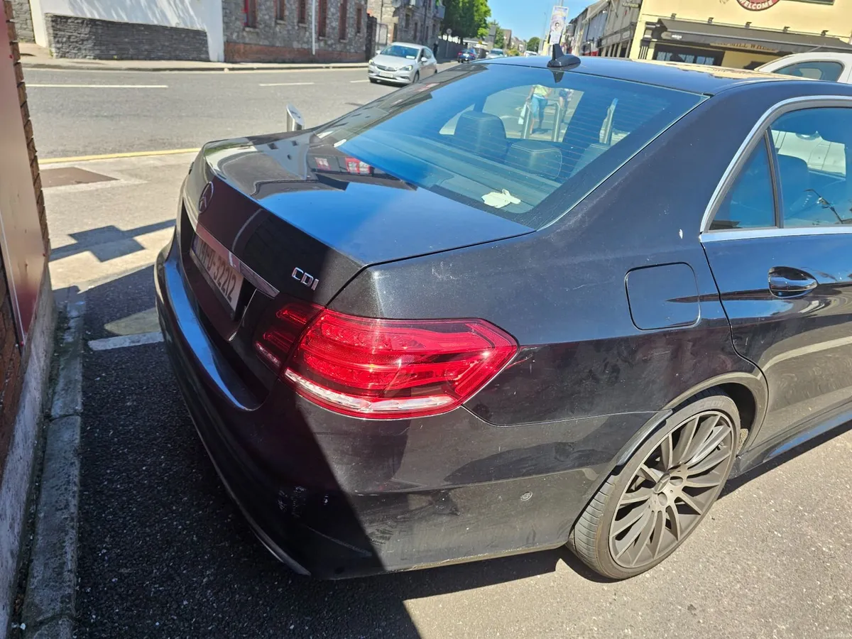 Mercedes-Benz E-Class 2014 - Image 4
