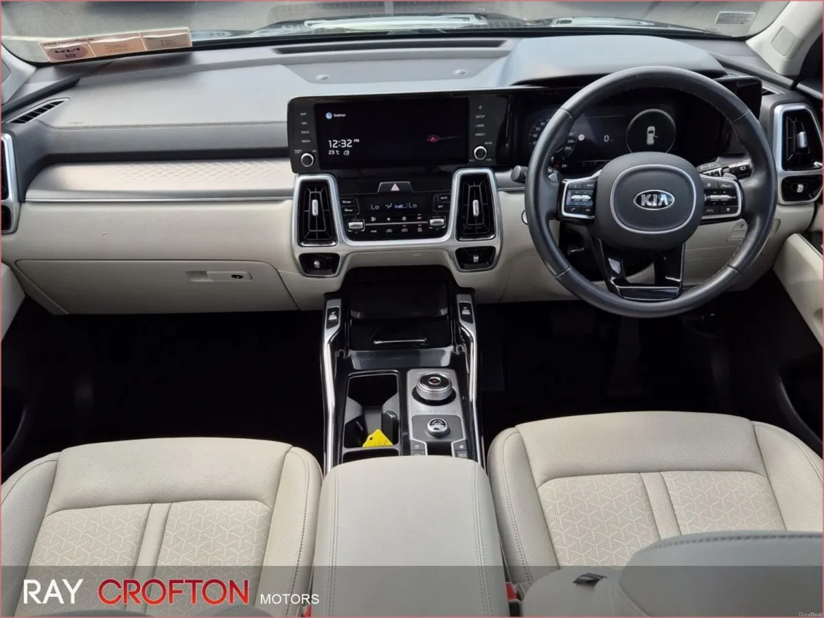 Kia Sorento 2.2 K3 4X2 Diesel 7 seats - Image 4