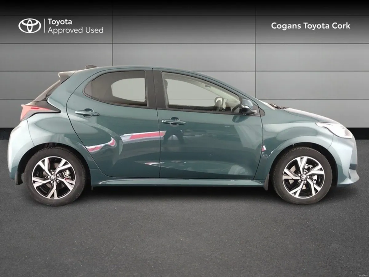 Toyota Yaris Luna Sport - Image 3