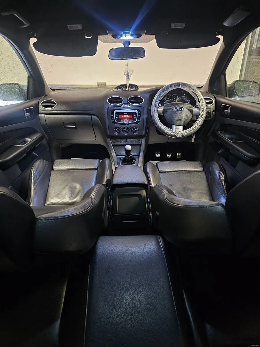 • • Ford Focus 2007 ST3 €5995• • 089 9868532 - Image 3