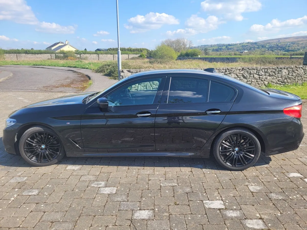 BMW 5-Series 2018 - Image 5