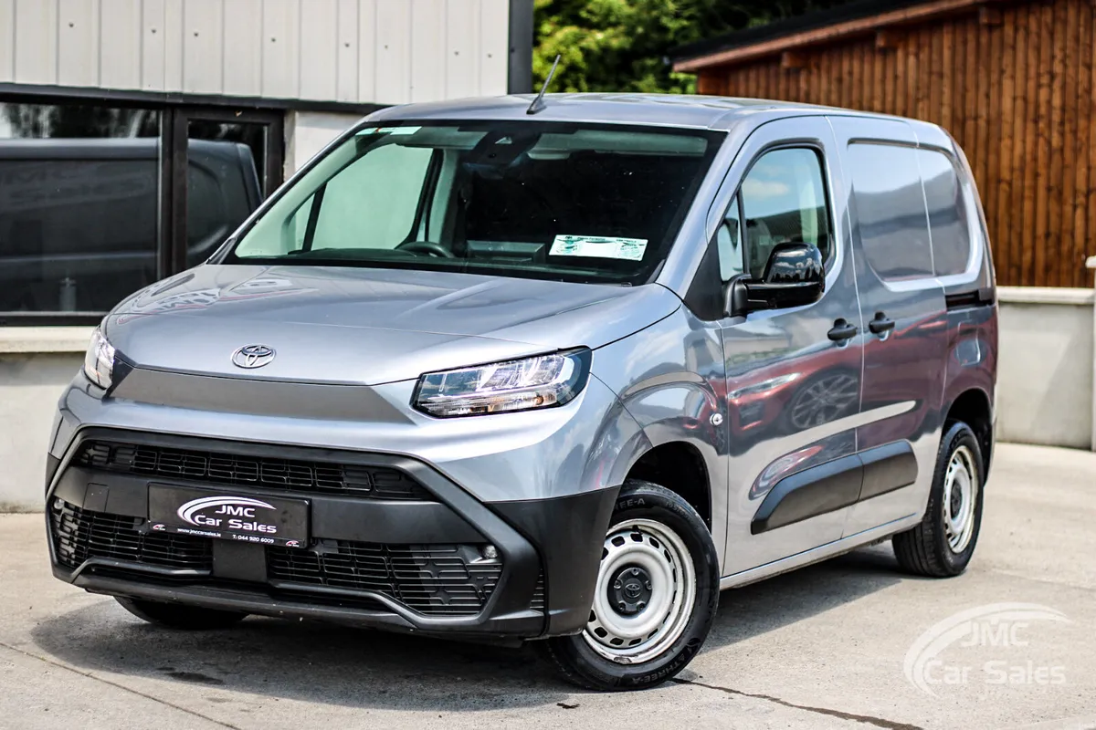 2025 TOYOTA PROACE CITY - Image 1