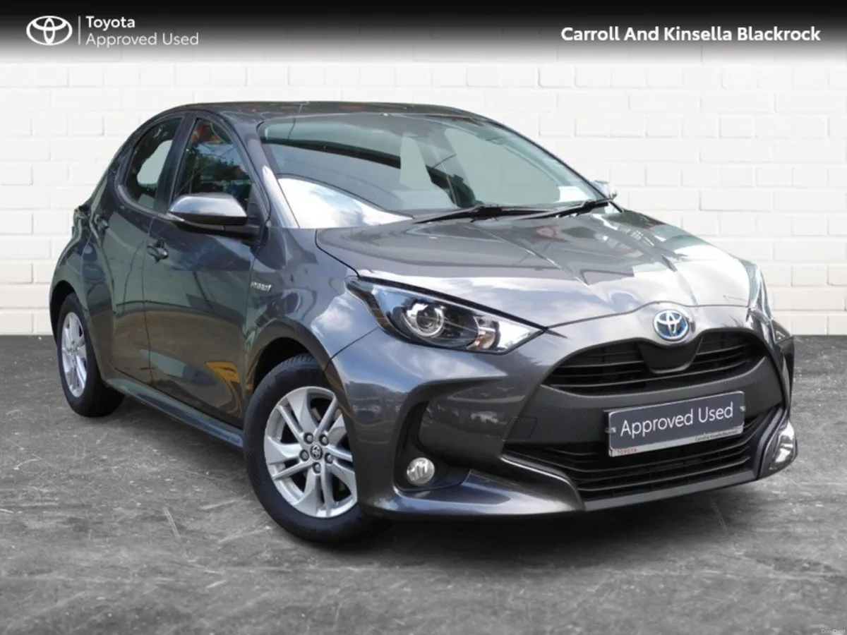 Toyota Yaris Hybrid Luna - Image 1