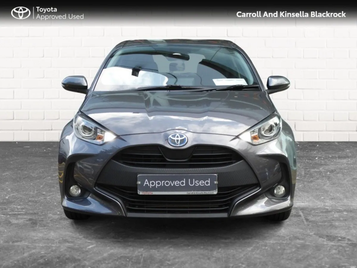Toyota Yaris Hybrid Luna - Image 5