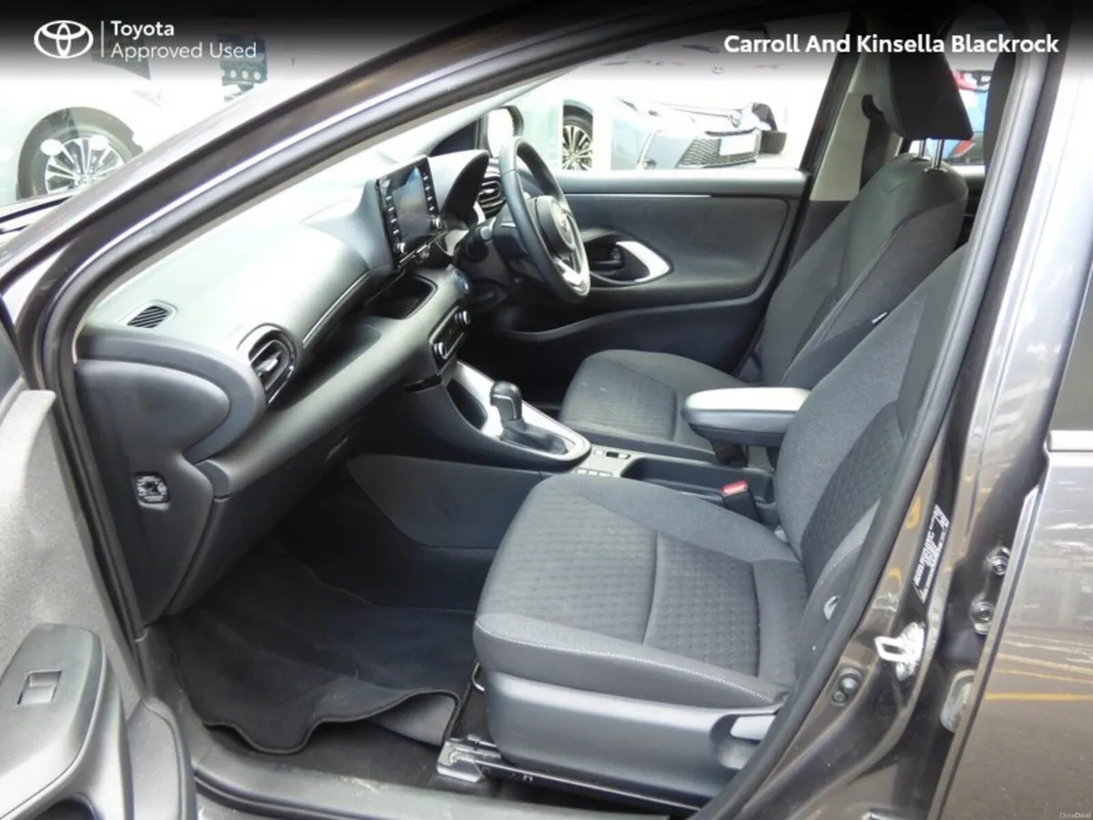 Toyota Yaris Hybrid Luna - Image 6