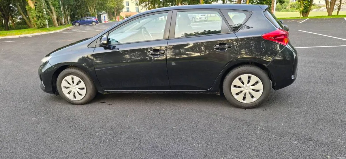 Toyota  Auris - Image 4