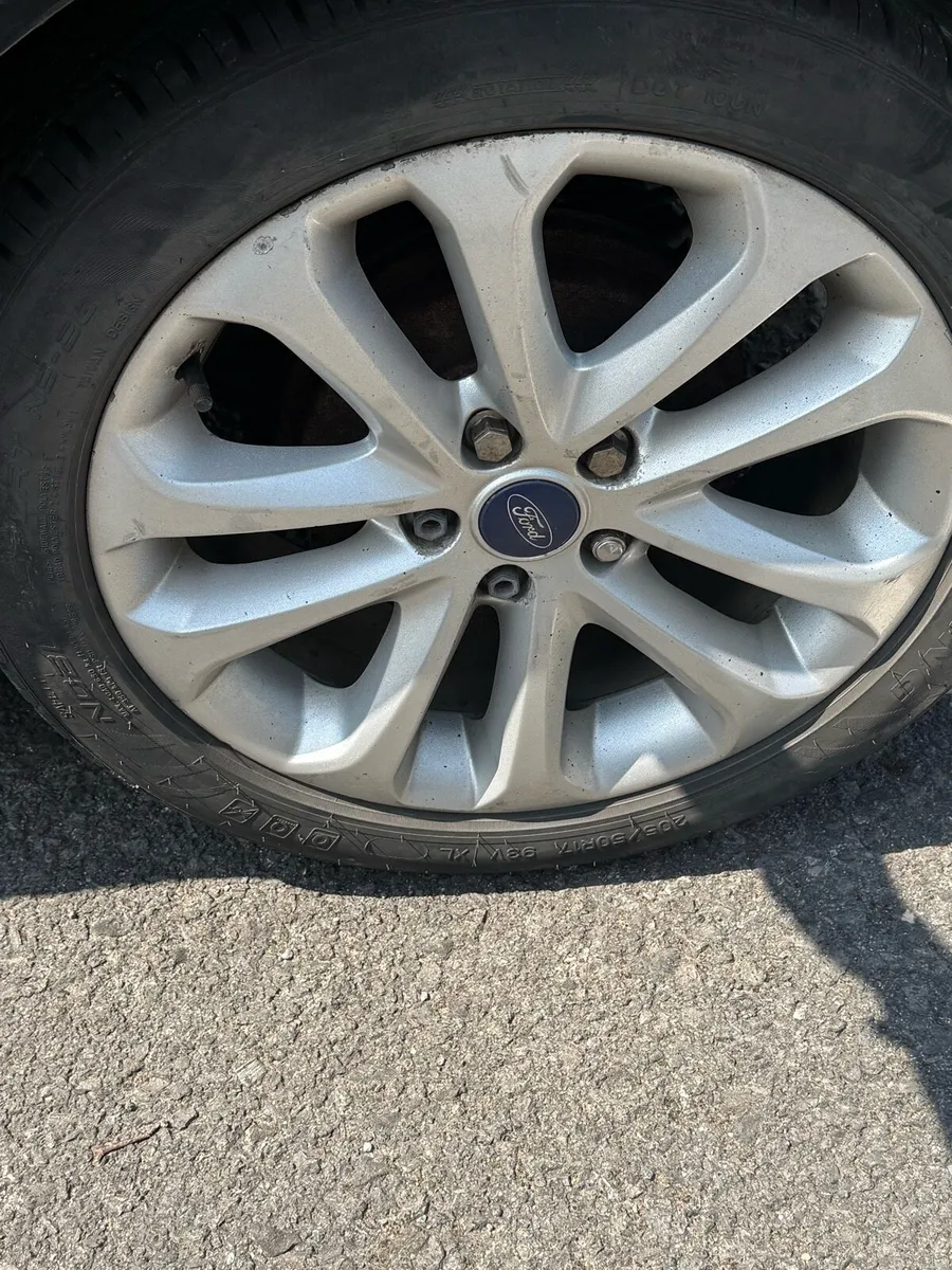 Car - Image 5