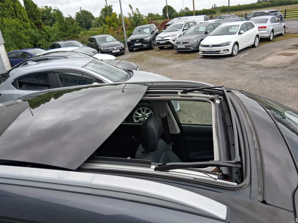 Kia Sportage 2015 Executive ***Sunroof*** - Image 2