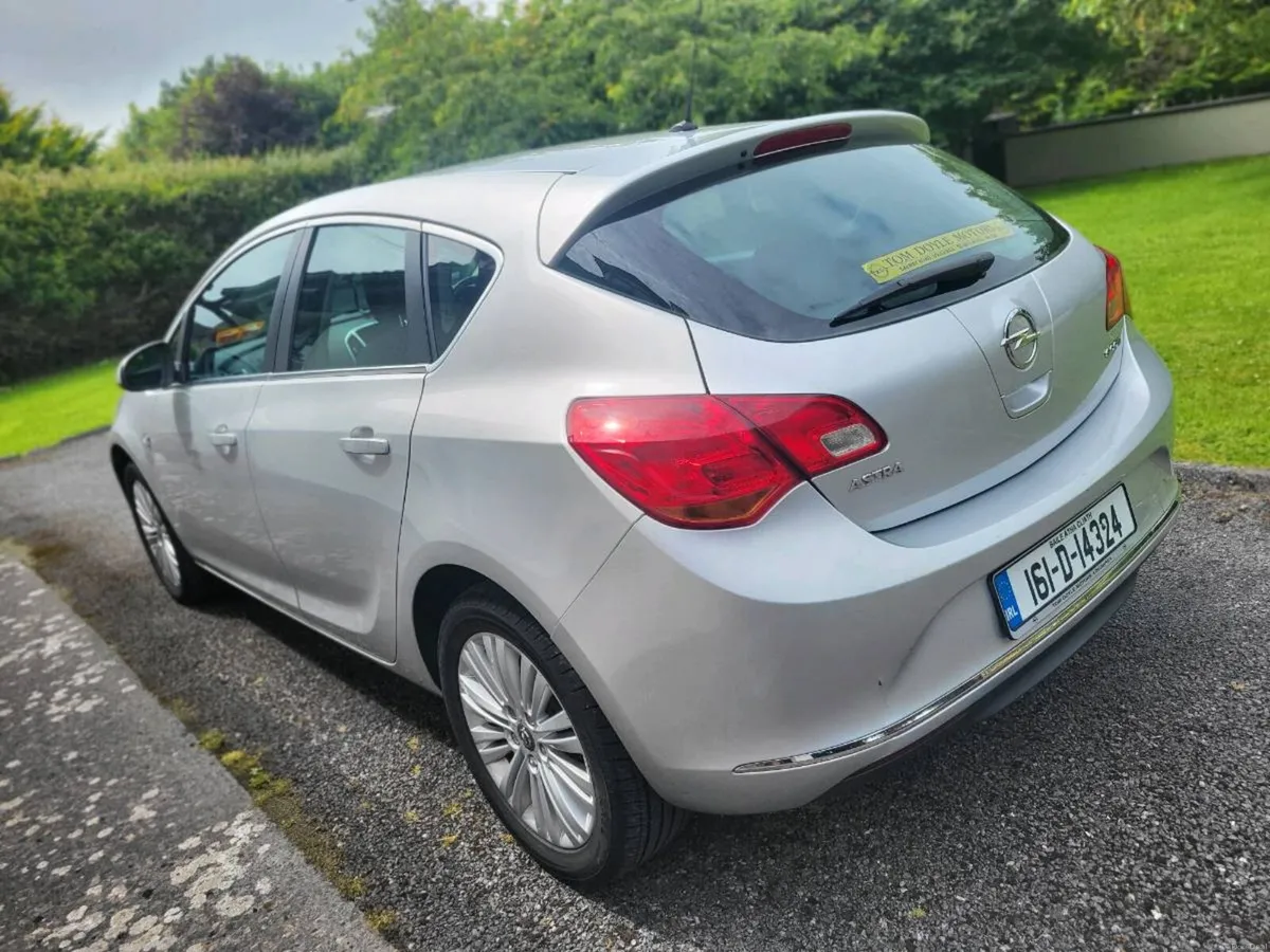 Opel Astra 1.6 CDTI Diesel 2016 - Image 5