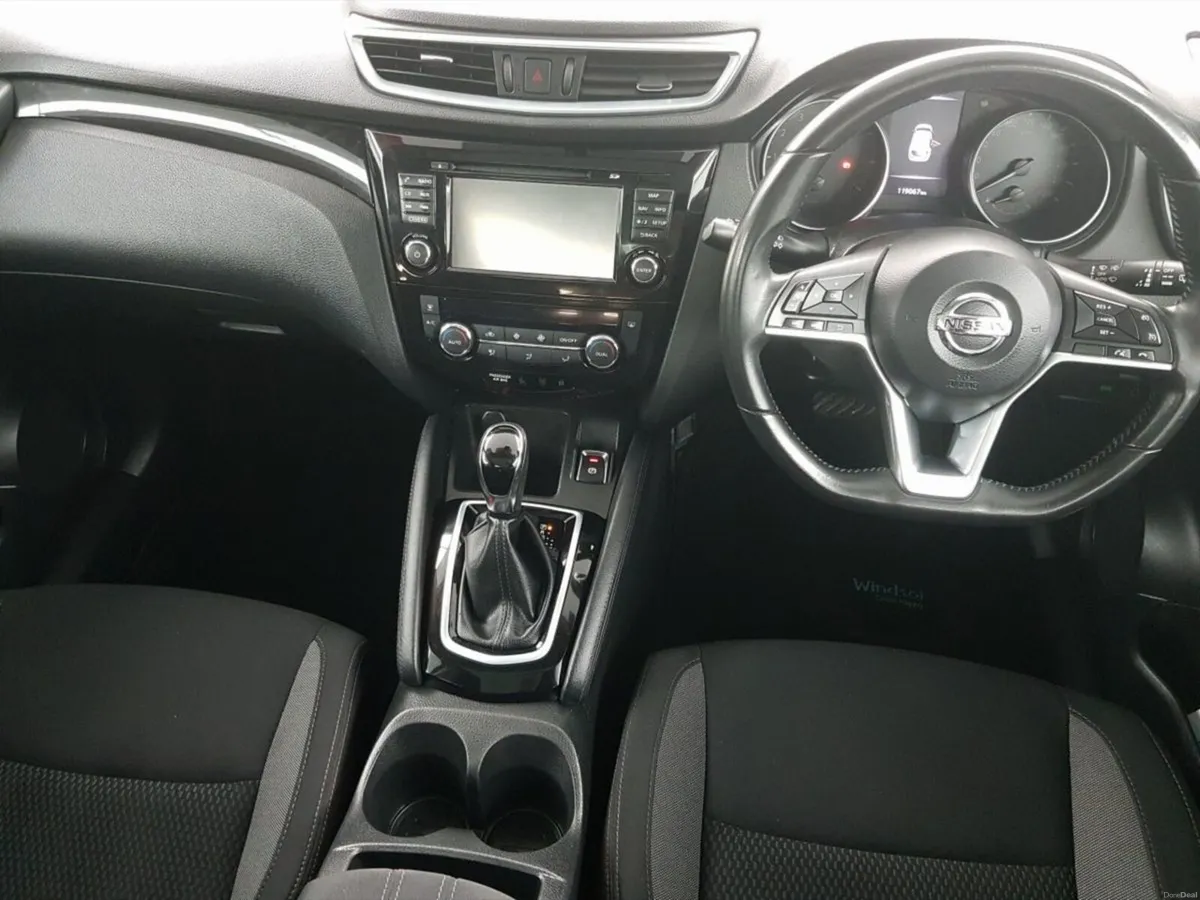 Nissan Qashqai 1.2 PET SV CVT - Image 4