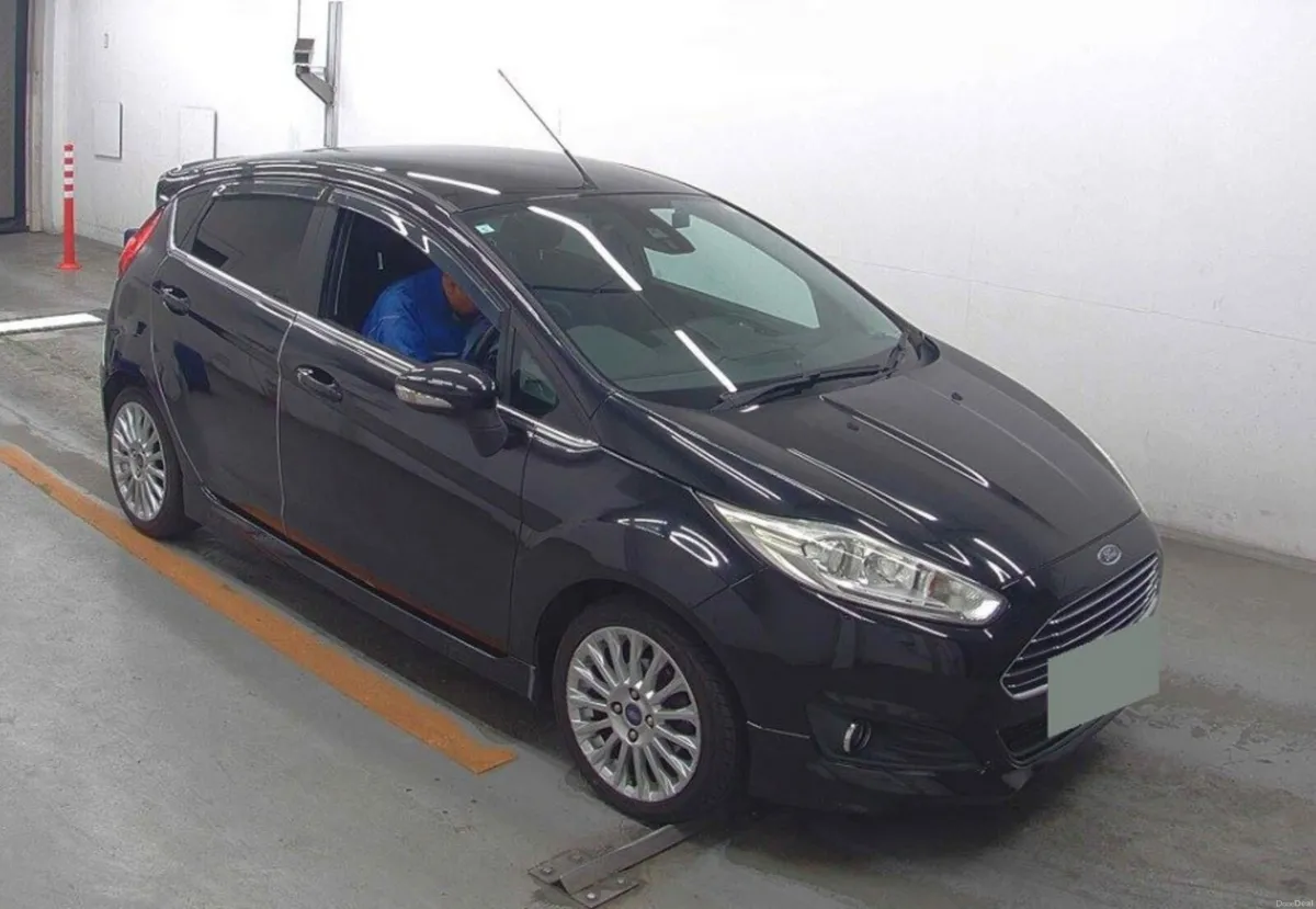 2015 Ford Fiesta Automatic - Image 5