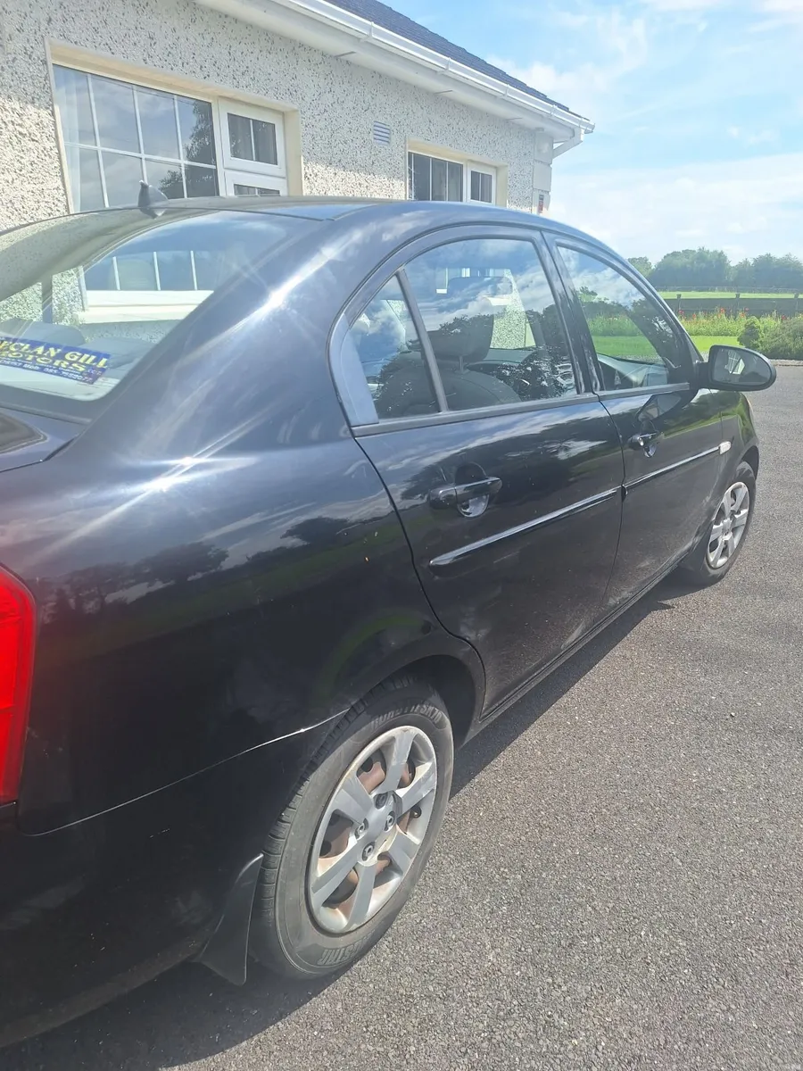 Hyundai Accent 2007 - Image 3