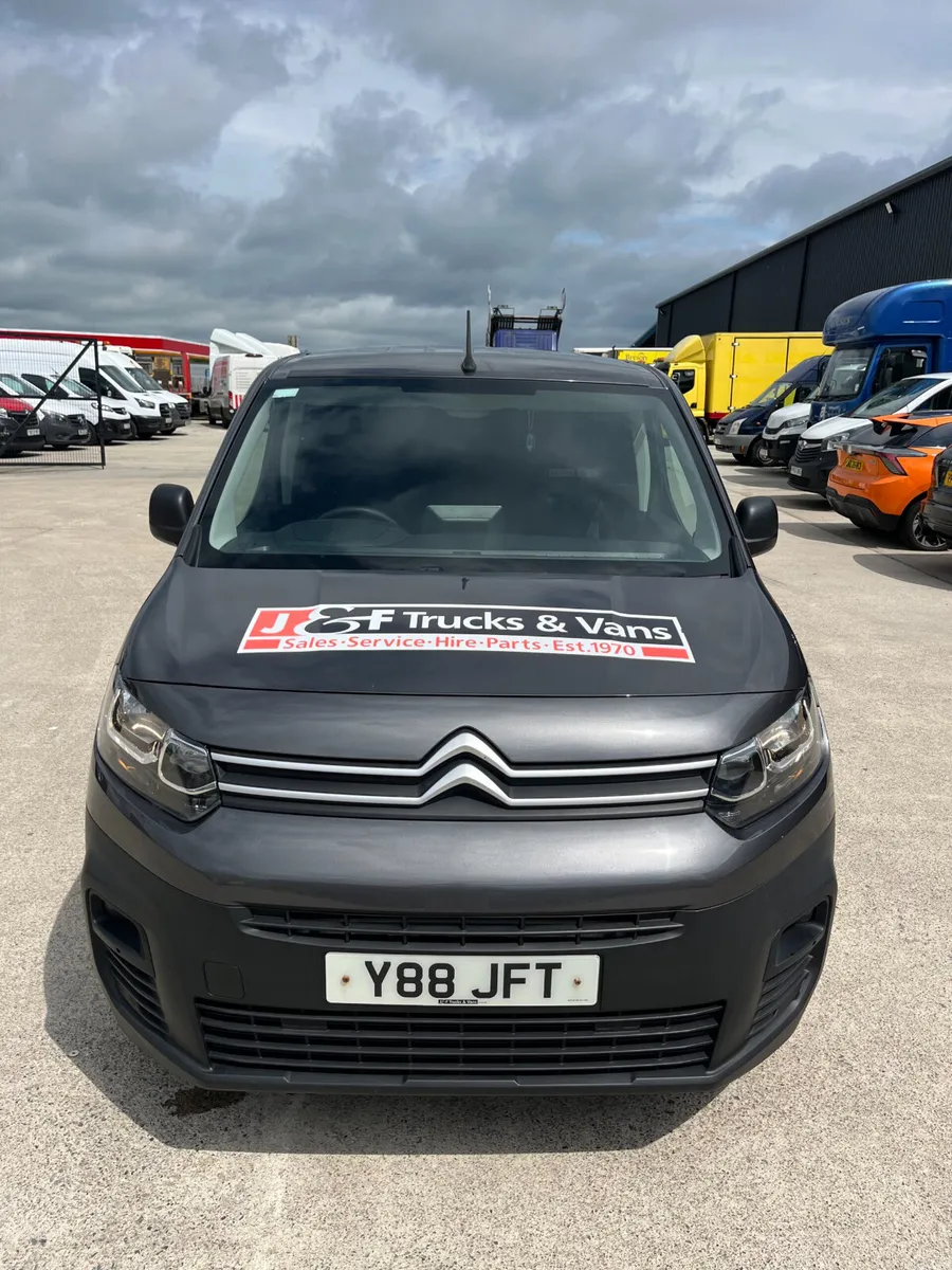 December 2020 Citroen Berlingo 650 Enterprise 1.5d - Image 2